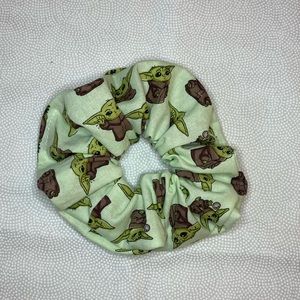 Star Wars Yoda Scrunchie